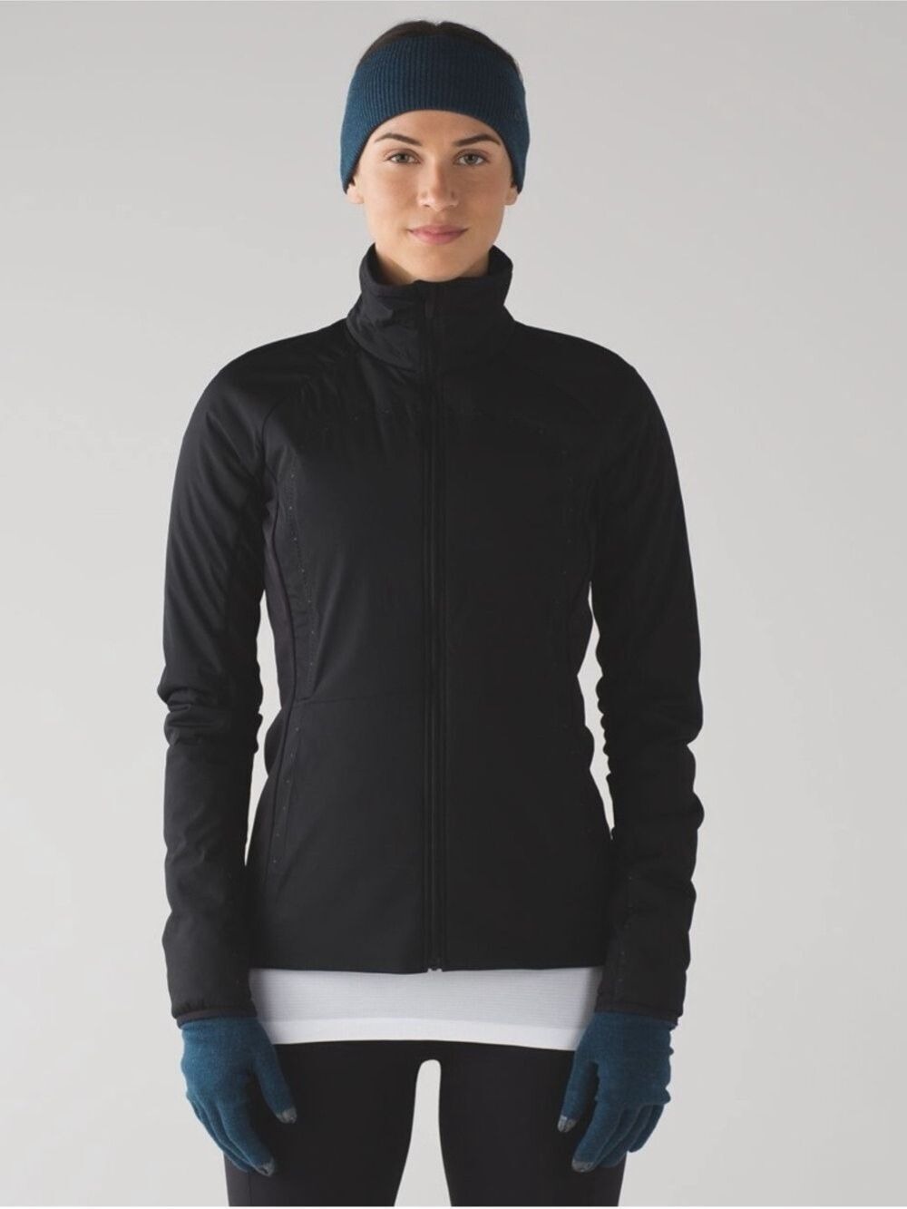 Lululemon Run For Cold Jacket Black Size 4